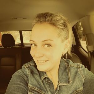 Meet your Posher, Melanie